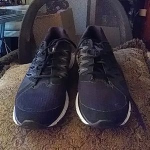 Nike CUSHLON SIZE 11. MEN